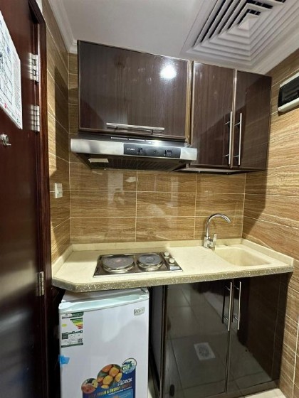 Nuzha Square Hotel - image 12