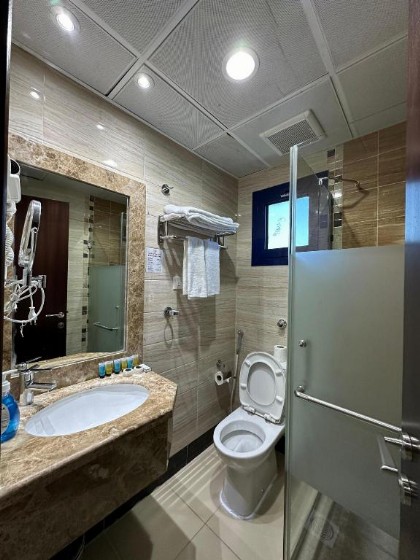 Nuzha Square Hotel - image 19