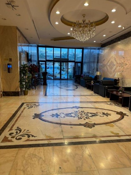 Nuzha Square Hotel - image 2