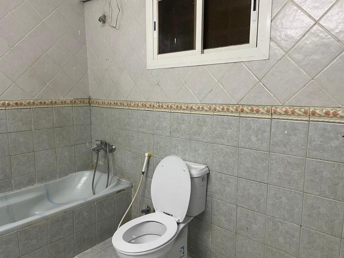 Three Bedroom in Al Tanim - image 4