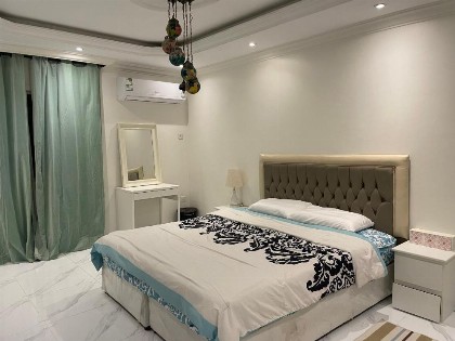 Three Bedroom Apartment in Al Salamah - image 10