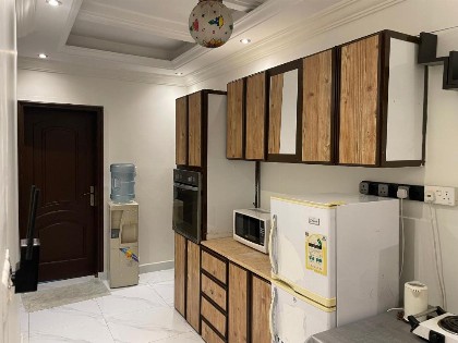 Three Bedroom Apartment in Al Salamah - image 11