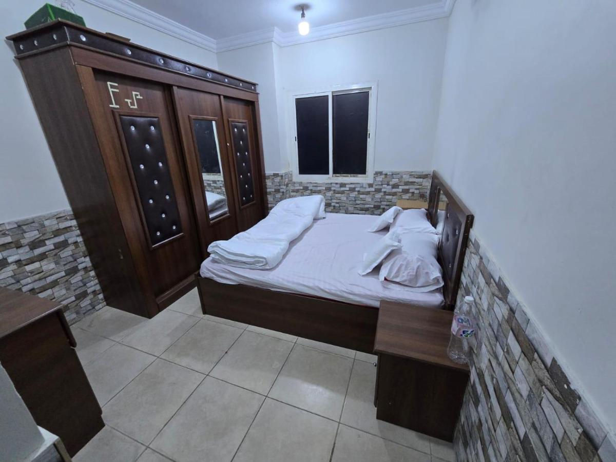 Two Bedroom Furnished Apartment - image 3