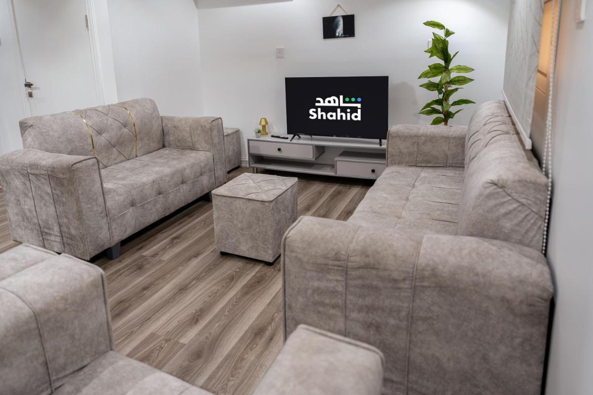 Lux Kaaba Suite Rooftop Pool - image 3