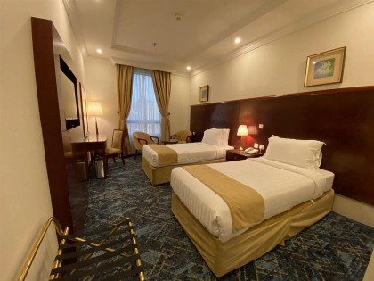 Park Royal - Ex Rehab Al Multaqa - image 2