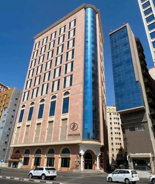 Park Royal - Ex Rehab Al Multaqa - image 3