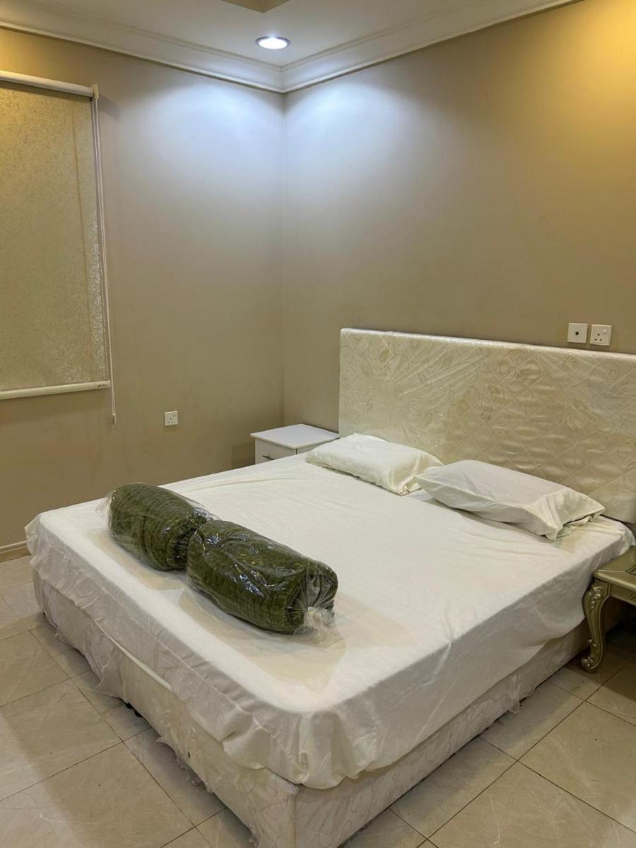 هدوء قريش - main image