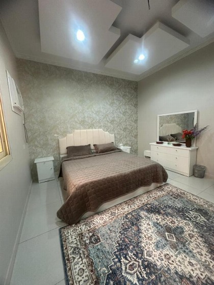 Two-bedroom apartment a hall and a living room - image 3