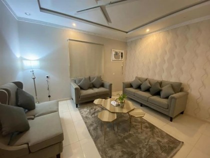 Two-bedroom apartment a hall and a living room - image 9