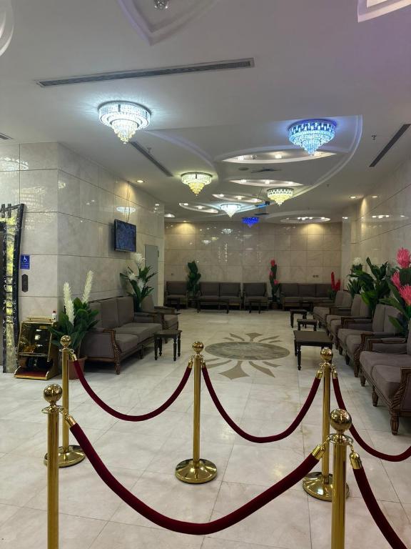 Najmat Thakher (Free transportation From and To Al Haram) - image 2