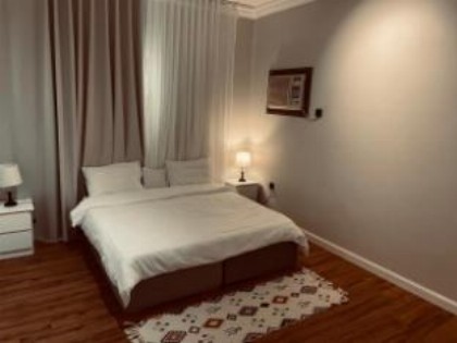 AQ STUDIO - image 6